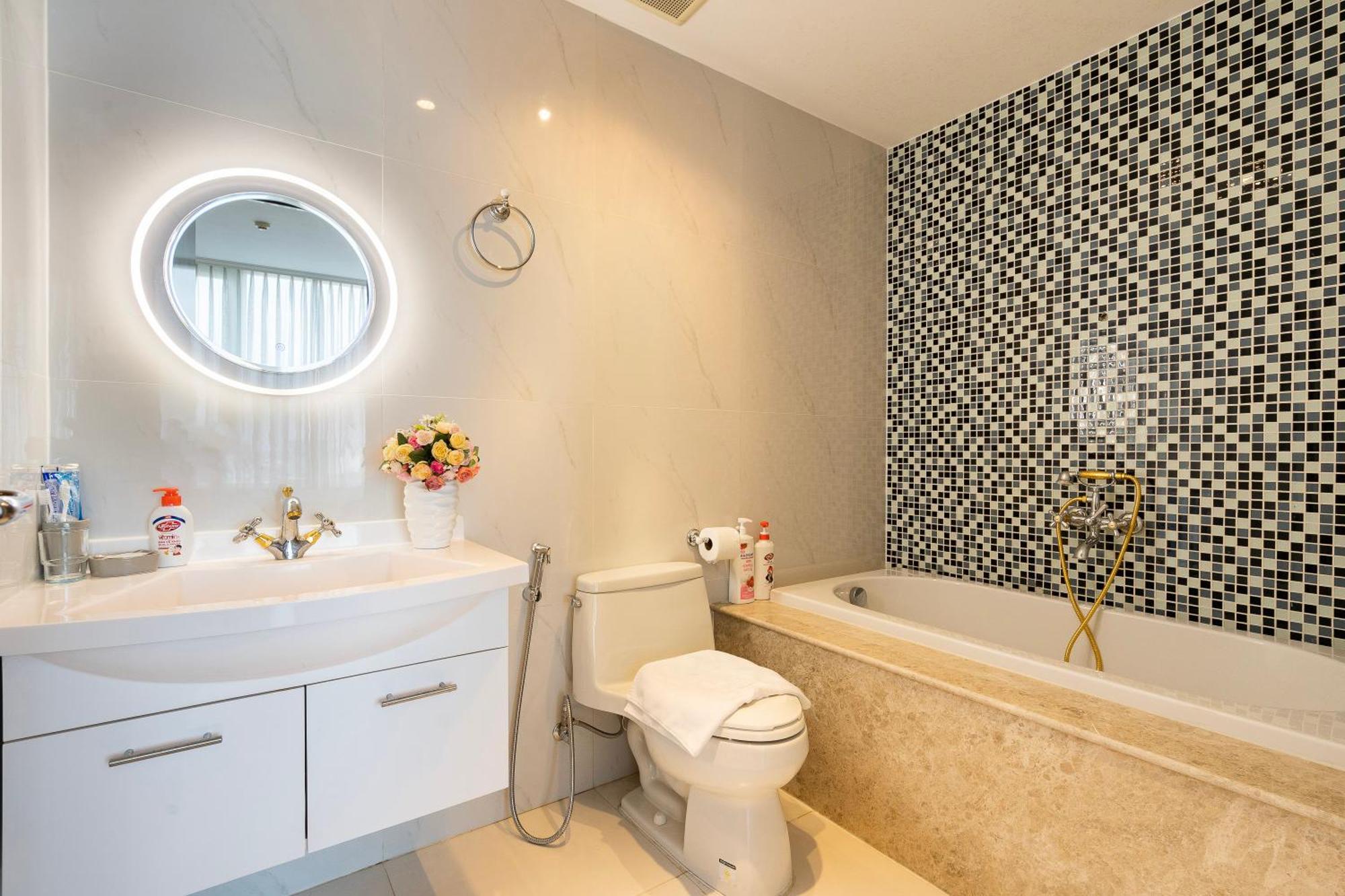 Căn hộ 2br 3br Luxury Sky Pool *